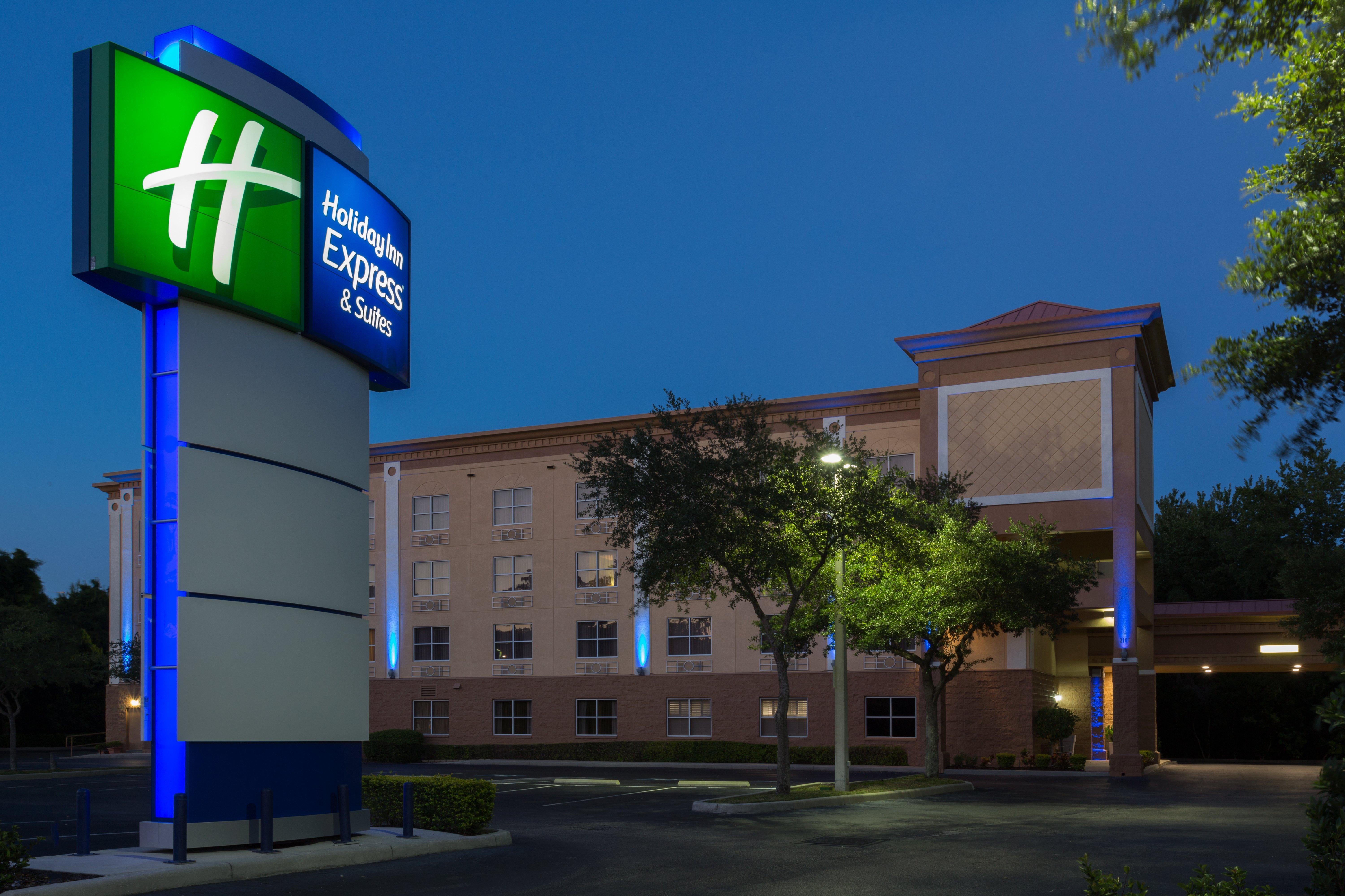 Holiday Inn Express & Suites Plant City, An Ihg Hotel Exterior photo