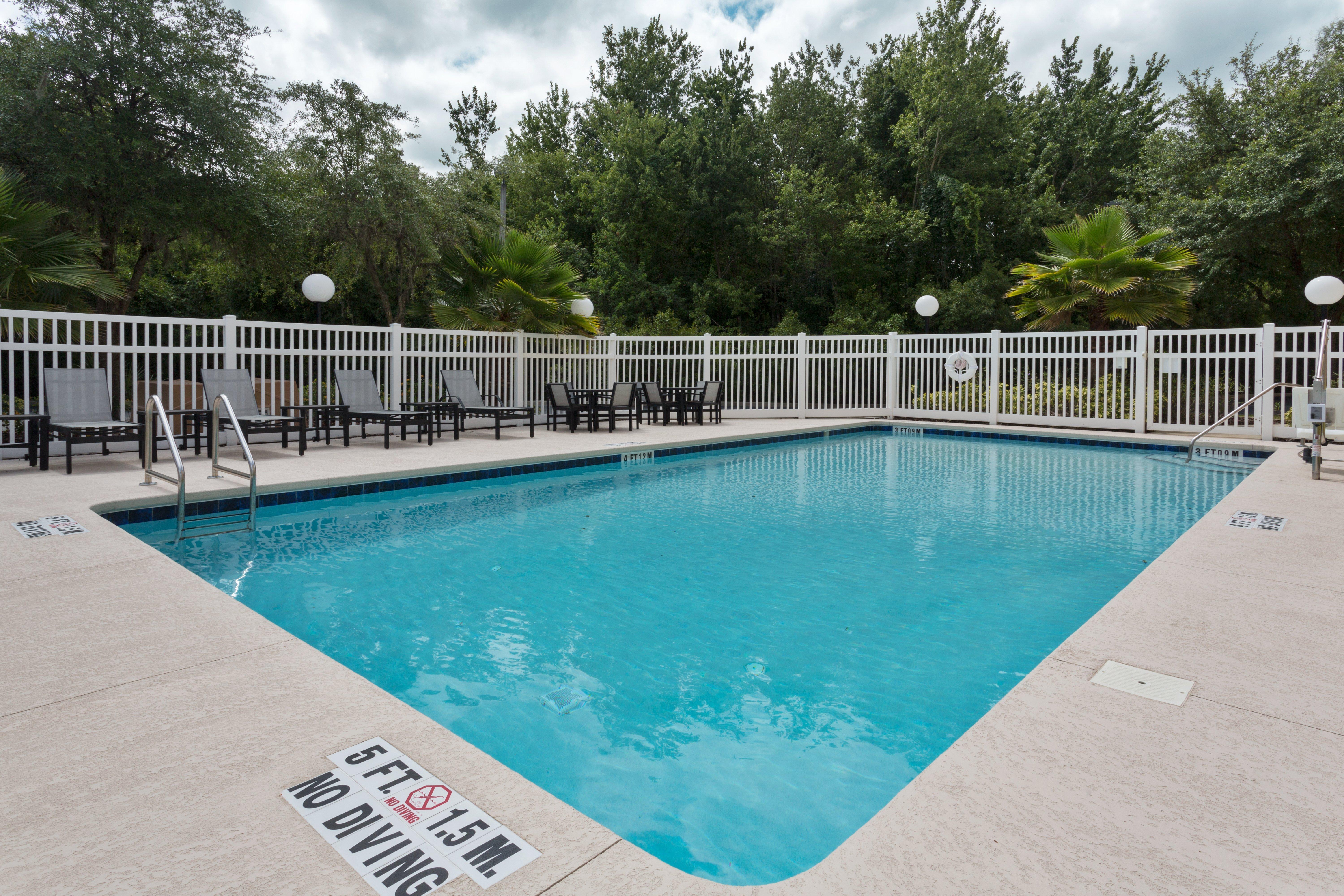 Holiday Inn Express & Suites Plant City, An Ihg Hotel Exterior photo