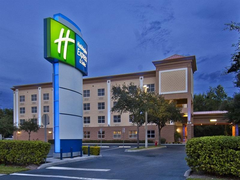 Holiday Inn Express & Suites Plant City, An Ihg Hotel Exterior photo